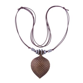 Preview: Kette 82x56mm Schuppenblatt Kunststoff altmessingfarben Kordel braun 90cm