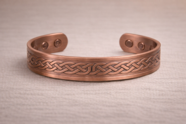 Magnetisches Kupferarmband mit keltischen Knoten - Antikes Kupfer