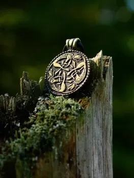 Keltisches Amulett Wilde Jagd