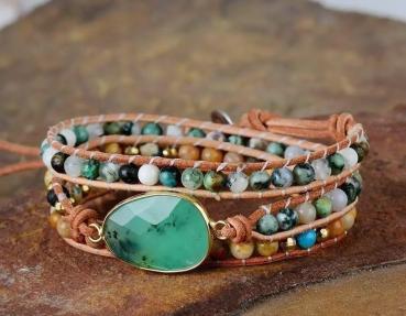 Grünes Jade- & Jaspis Wickelarmband aus Leder – Boho Stil