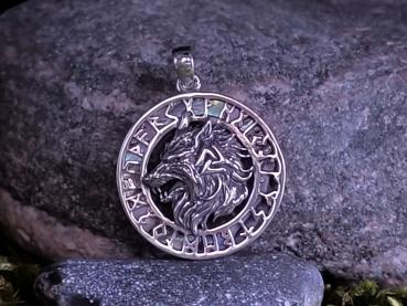 Preview: Wolf Anhänger mit Valknut und Runenring aus 925 Sterlingsilber