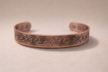 Kupferarmband Nordische Spiralen – Verstellbar | ca. 12,4 mm Breit | ca. 34,6 g | Symbolarmband