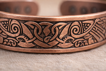Kupferarmband Symbolisches Vogelpaar – Verstellbar | 15 mm Breit | 43 g | 6 Magnete | Ornamentales Muster