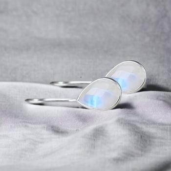925 Silber Mondstein Ohrringe – Tropfenform mit echten Mondsteinen
