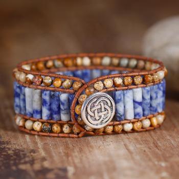Wickelarmband mit Jaspis und blauem Punktstein