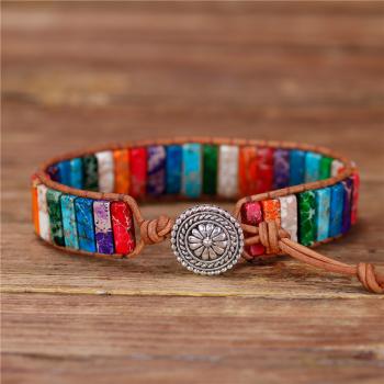 Mehrfarbiges Jaspis-Wickelarmband „Farbenpfad“ mit Metallornament 7 Chakren