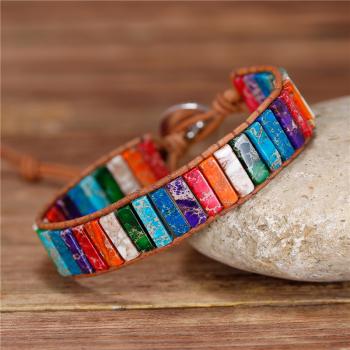 Mehrfarbiges Jaspis-Wickelarmband „Farbenpfad“ mit Metallornament 7 Chakren