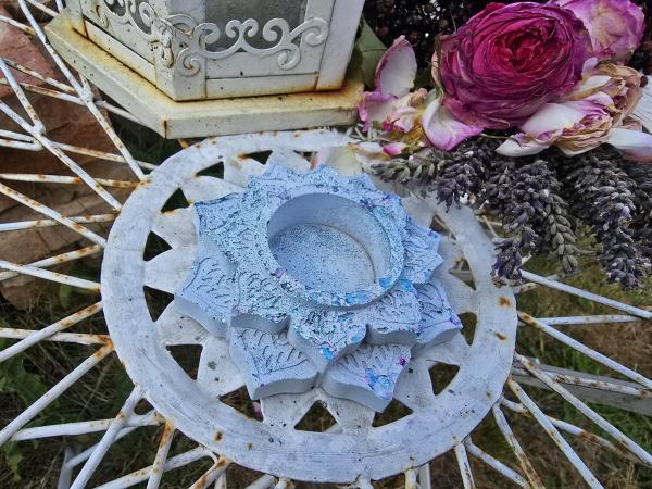 Teelichthalter glanzvolle Lotusblüte