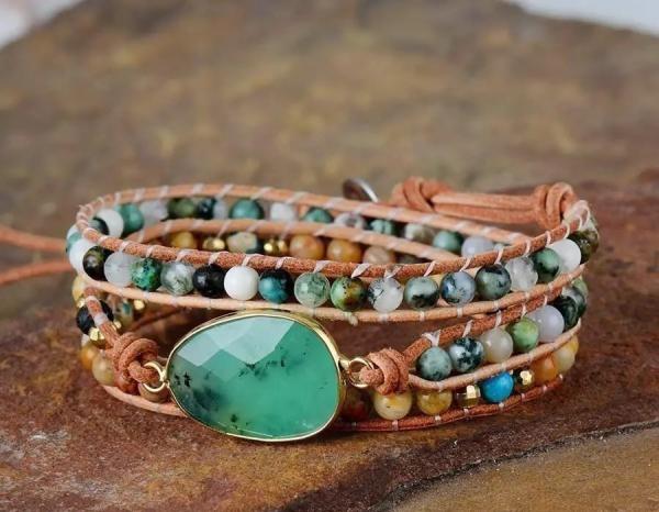 Grünes Jade- & Jaspis Wickelarmband aus Leder – Boho Stil