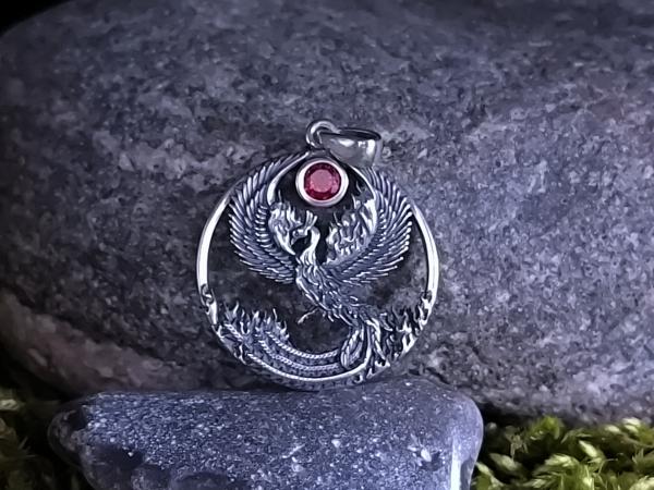 Phönix Anhänger aus 925 Sterlingsilber mit rotem Zierstein