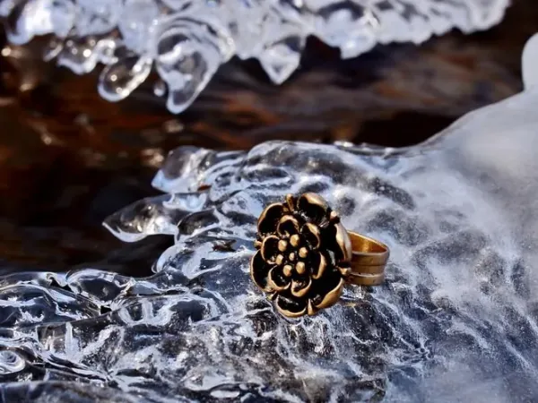 Fingerring "Rosenblüte"