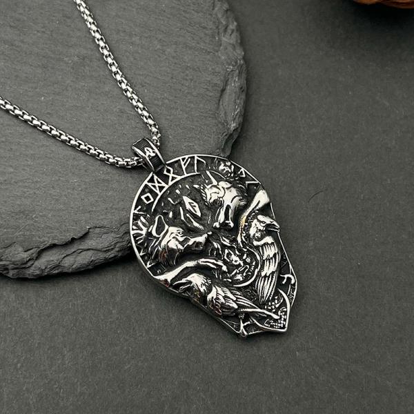 Halskette mit doppeltem Wolf-Anhänger im Vintage-Stil