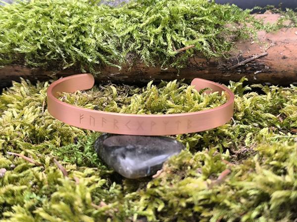Kupferarmband Runen ca. 7,8 mm – ohne Magnete – ca. 23 g