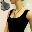 Kette 55x48mm Anhänger Kunststoff altsilberfarben Kordel schwarz 50cm