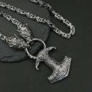 Halskette mit Wolfskopf im Wikingerstil